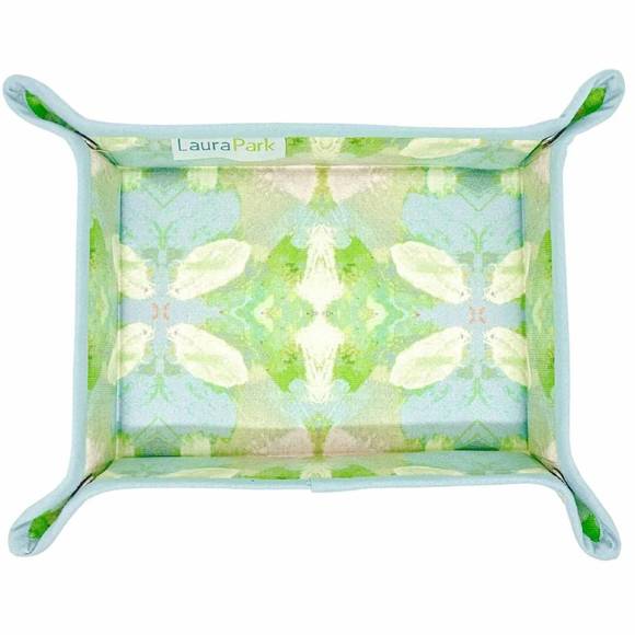 Laura Park snap tray